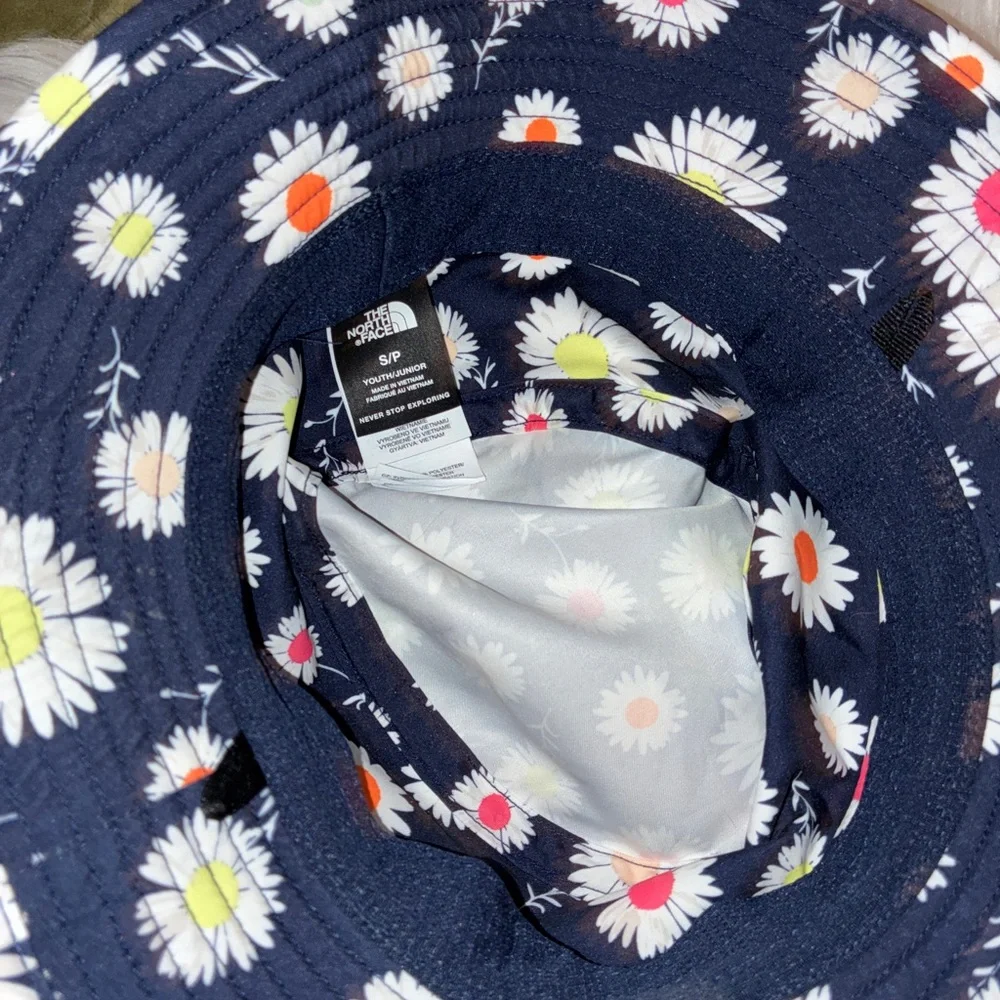 The North Face Navy Floral Bucket Hat‎ (Youth Sz S)